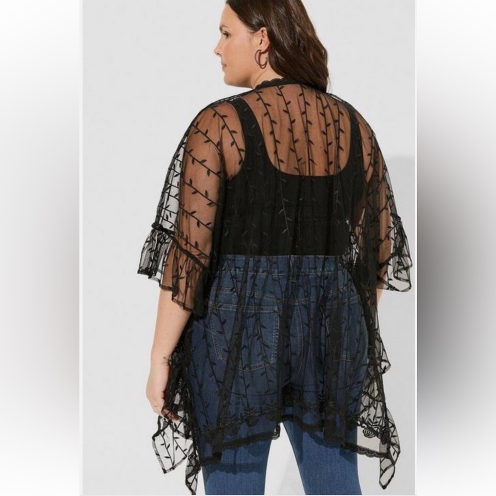 Torrid Black Lace Ruana Kimono Duster - Picture 3 of 14